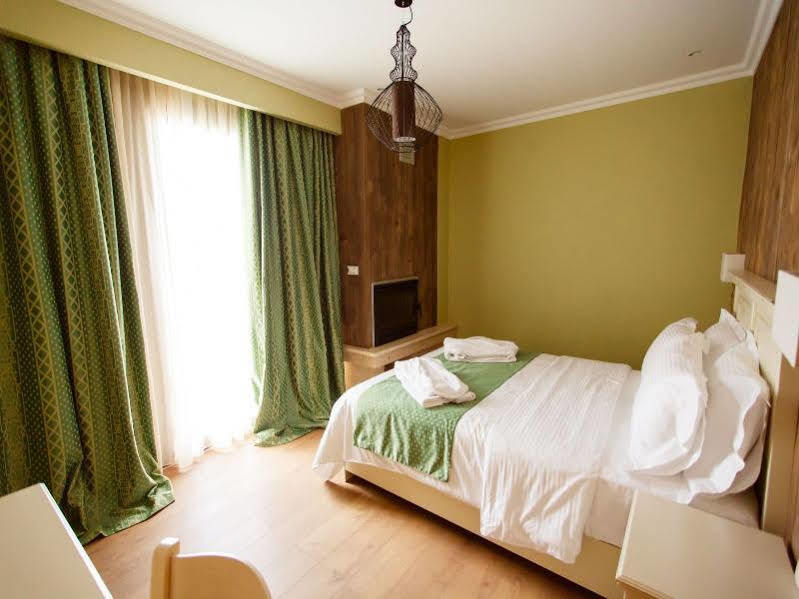 Irenes Resort Káto Loutrákion Exterior foto